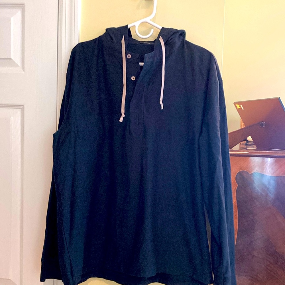 Theory sz XL cotton longsleeve tshirt hoodie 2 buttons LIKE NEW dark navy blue